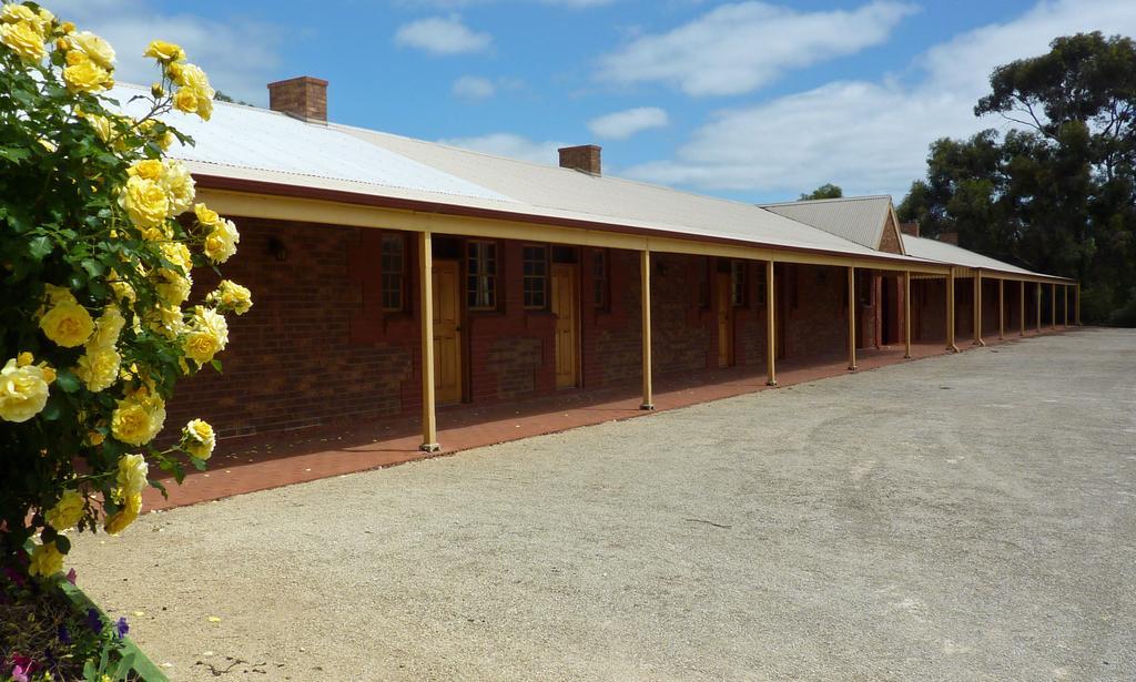 Coonawarra Place Motor Inn Екстериор снимка