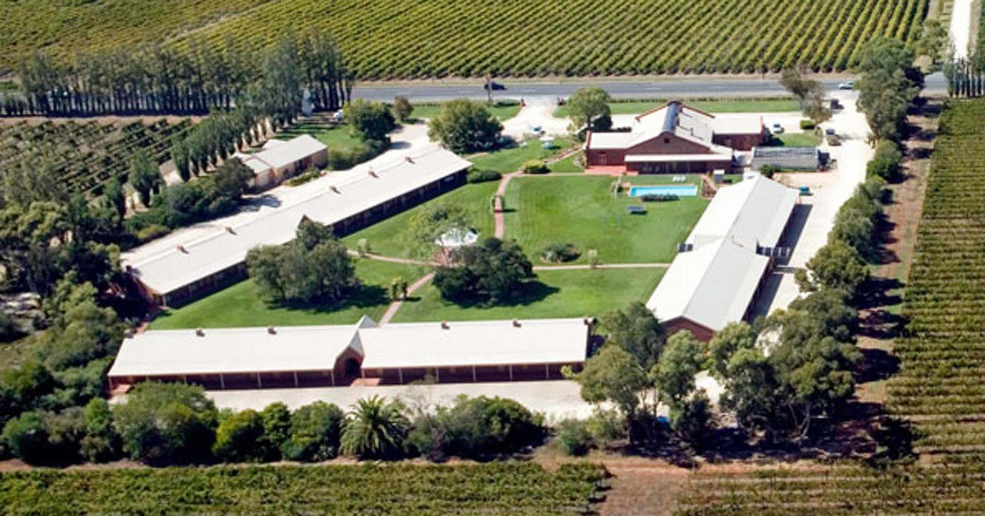 Coonawarra Place Motor Inn Екстериор снимка